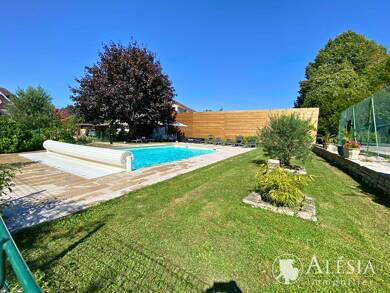 Maison à vendre 570 000 € 10 pièces 7 chambres 221 m² 4 153 m² de terrain Troyes 10000