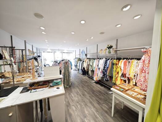 Boutique à vendre Fonds de commerce 86 400 € 55 m² de surface de vente Croix 59170