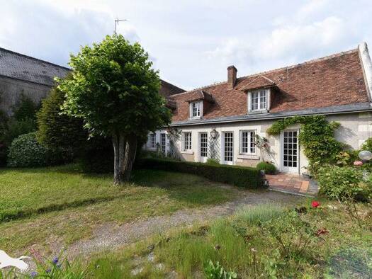 Maison de plain-pied à vendre 292 050 € 7 pièces 5 chambres 147 m² 6 351 m² de terrain La Croix-en-Touraine 37150