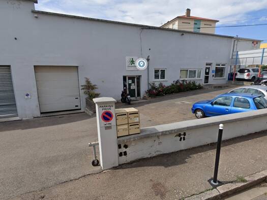 Local commercial à louer 2 224 € 630 m² de surface de vente Mulsant Roanne 42300