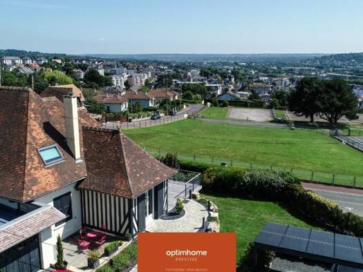 Maison à vendre 1 295 000 € 7 pièces 5 chambres 138 m² 978 m² de terrain Deauville 14800