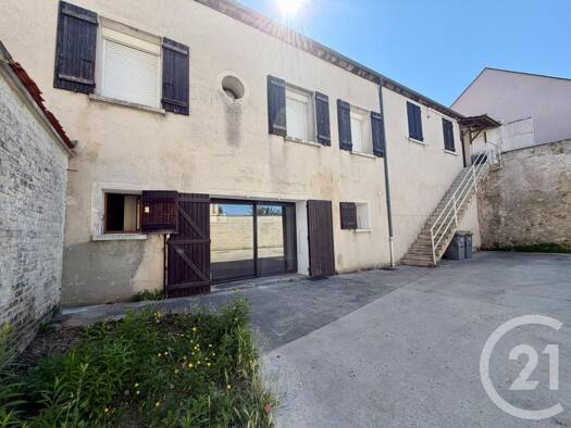 Appartement à vendre 159 000 € 3 pièces 2 chambres 50,45 m² RDC Dammartin-en-Goële 77230