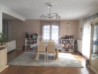 Maison de plain-pied à louer 981 € 5 pièces 3 chambres 150 m² 750 m² de terrain Ouest-Centre Ville Saint-Pierre-du-Mont 40280