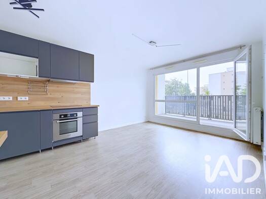 Appartement à vendre 182 000 € 3 pièces 2 chambres 55,1 m² Étage 1/4 Les Sarments Taverny 95150
