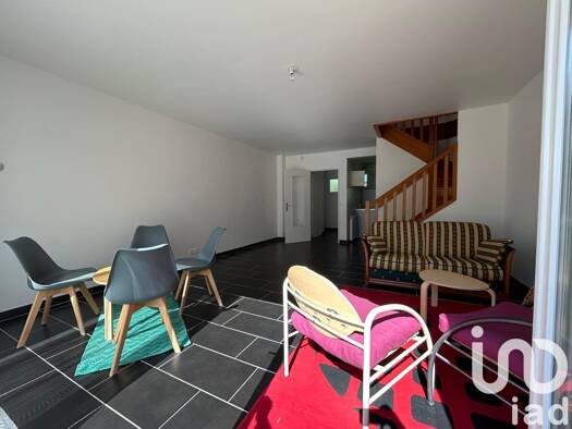 Maison de ville à vendre 355 000 € 5 pièces 3 chambres 83 m² 25 m² de terrain Châteaufort 78117