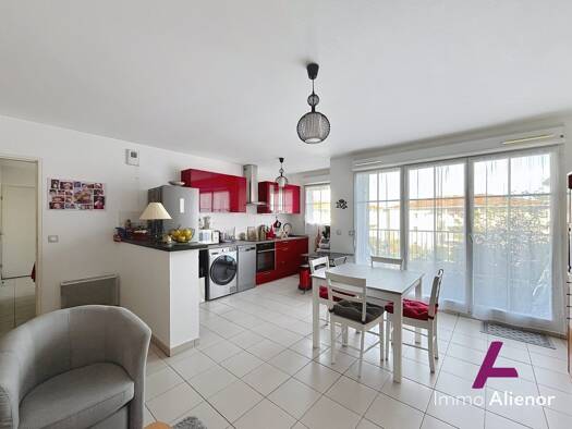 Appartement à vendre 217 600 € 3 pièces 2 chambres 61,4 m² 2ème étage Audenge 33980