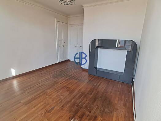 Appartement à vendre 130 000 € 4 pièces 3 chambres 90,62 m² Étage 1/2 La Côte-Saint-André 38260