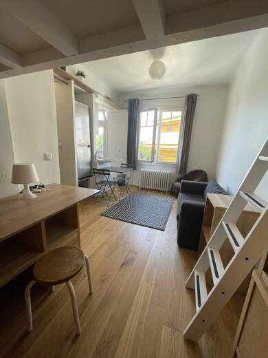 Appartement à louer 850 € 1 pièce 23,2 m² 3ème étage Jaures Joinville-le-Pont 94340