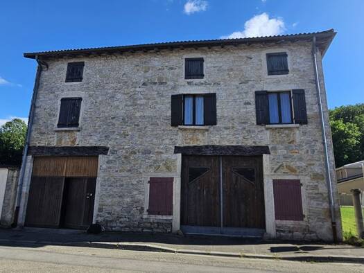 Maison à vendre 229 000 € 6 pièces 5 chambres 124 m² 1 164 m² de terrain Bettant 01500
