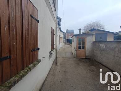 Maison de ville à vendre 96 500 € 7 pièces 6 chambres 175 m² 353 m² de terrain Gamaches 80220