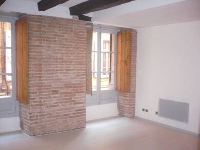 Appartement à louer 455 € 2 pièces 1 chambre 42 m² 1er étage Centre Ville Montauban 82000