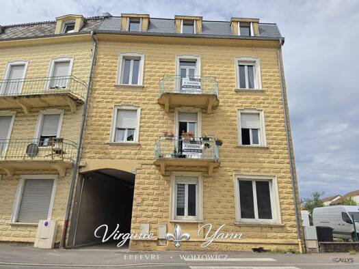 Immeuble à vendre 269 900 € 245 m² Nord Ouest Talange 57525