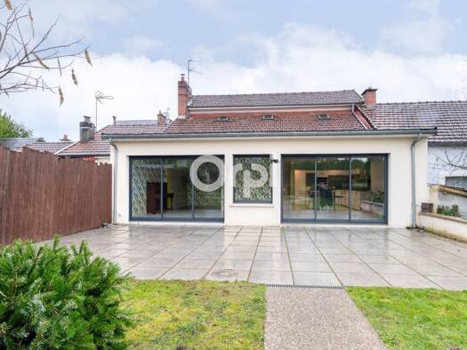 Maison à vendre 269 500 € 5 pièces 4 chambres 134 m² 564 m² de terrain La Brégère Limoges 87100