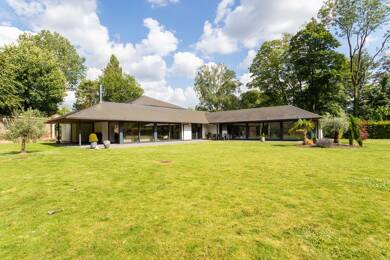 Villa à vendre 1 790 000 € 8 pièces 6 chambres 370 m² 6 500 m² de terrain Lambersart 59130