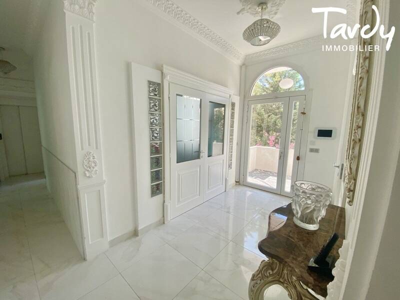 Maison à vendre, 265m², MARSEILLE 8E