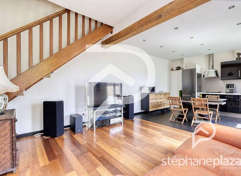Maison à vendre 339 000 € 3 pièces 2<br/>chambres 69 m²<br/>superficie Lion d'Or Villejuif 94800