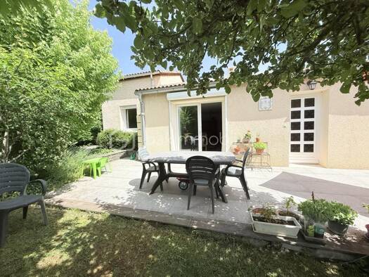 Maison de plain-pied à vendre 430 000 € 6 pièces 5 chambres 112 m² 718 m² de terrain Bayard Gap 05000