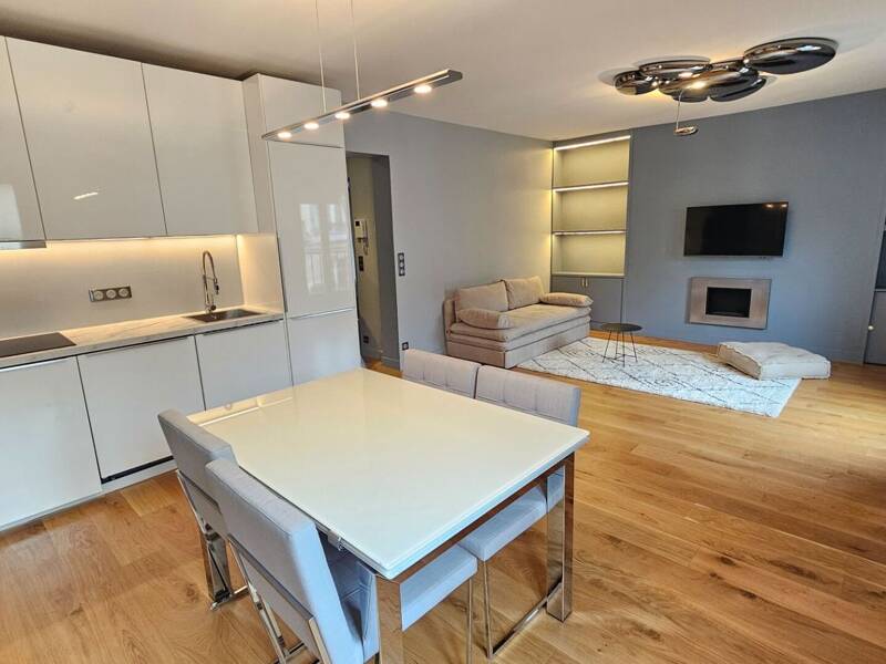 Maison à louer, 50m², PARIS 18E