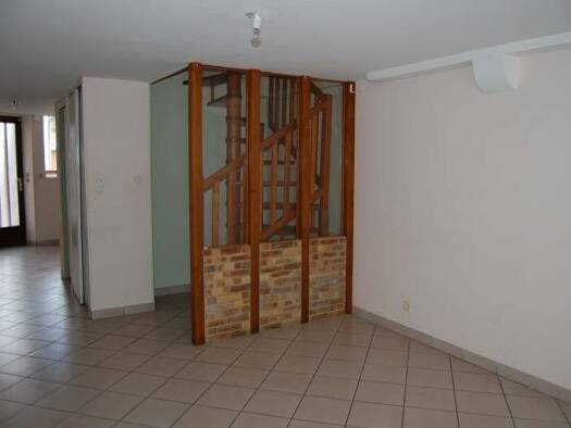 Maison à louer 393 € 3 pièces 2 chambres 56,2 m² dès le 30/04/2026 Sancerre 18300