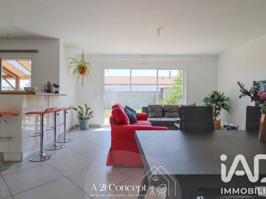 Maison de plain-pied à vendre 309 000 € 5 pièces 3 chambres 91,29 m² 424 m² de terrain Campagne La Chevrolière 44118