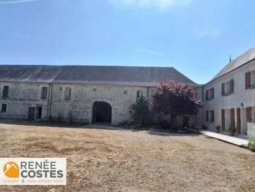 Maison en viager occupé Bouquet 43 800 € 7 pièces 3 chambres 168 m² 10 500 m² de terrain Antoigne Châtellerault 86100