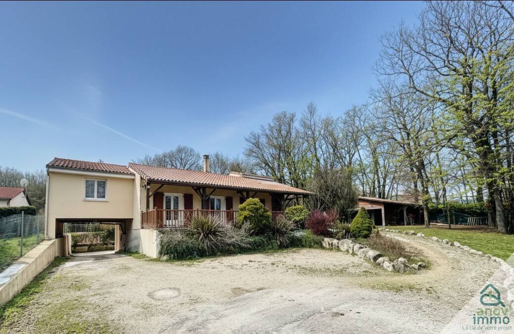 Maison à vendre, 172m², ROULLET SAINT ESTEPHE