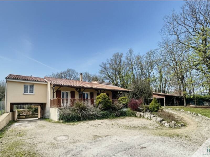 Maison à vendre, 172m², ROULLET SAINT ESTEPHE