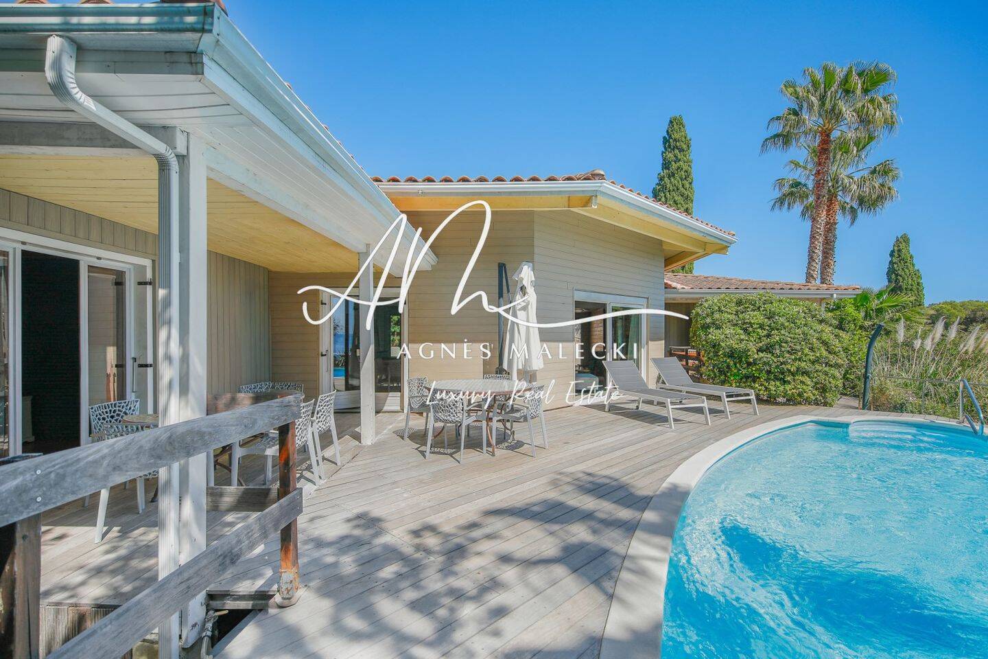 Maison à vendre, 173m², RAYOL CANADEL SUR MER
