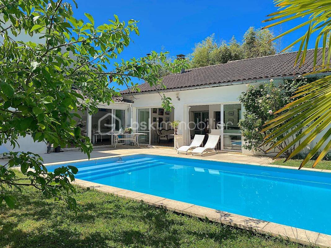 Maison à vendre, 215m², MERIGNAC