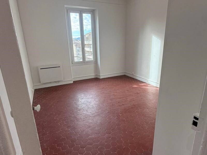 Maison à louer, 60m², MARSEILLE 5E