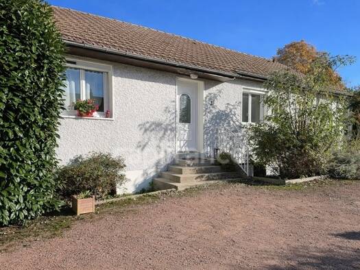 Maison de plain-pied à vendre 214 000 € 4 pièces 3 chambres 93 m² 685 m² de terrain Les Loges-Montapins Ouest Nevers 58000