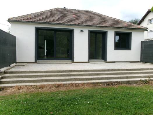 Maison de plain-pied à louer 1 510 € 3 pièces 2 chambres 67,67 m² La Queue-les-Yvelines 78940