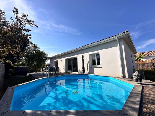 Maison à vendre 279 000 € 6 pièces 4 chambres 104 m² 685 m² de terrain Estillac 47310