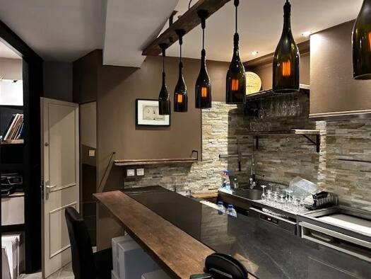 Bar / Café à vendre 192 000 € 70 m² d'espace de restauration Vieux-Nice Nice 06300