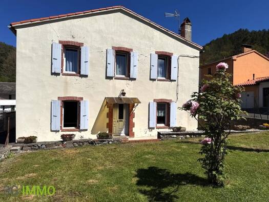Maison à vendre 208 000 € 6 pièces 4 chambres 151 m² 736 m² de terrain Axat 11140