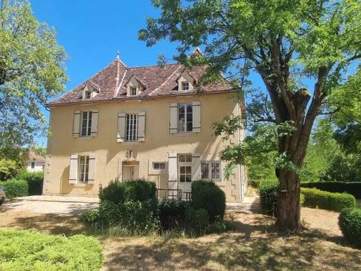 Maison à vendre 529 000 € 8 pièces 4 chambres 300 m² 15 000 m² de terrain Pontcirq 46150
