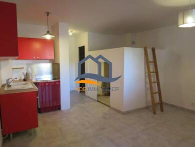 Appartement à louer 625 € 1 pièce 28 m² RDC Eguilles 13510