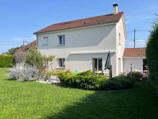 Maison à vendre 246 000 € 8 pièces 4 chambres 187 m² 964 m² de terrain Ouest Mirecourt 88500