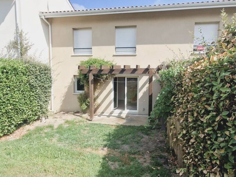 Maison à vendre, 83m², SAINT YZAN DE SOUDIAC