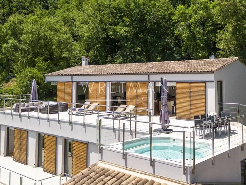 Maison à vendre, 334m², TOURRETTES SUR LOUP