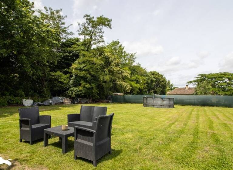 Maison de plain-pied à vendre 225 000 € 3 pièces 2<br/>chambres 103 m²<br/>superficie 1 896 m²<br/>terrain St Cricq du Gave 40300