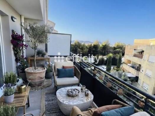 Appartement à vendre 276 900 € 4 pièces 3 chambres 94,78 m² Étage 4/5 La Conception Marseille 5ème arrondissement 13005
