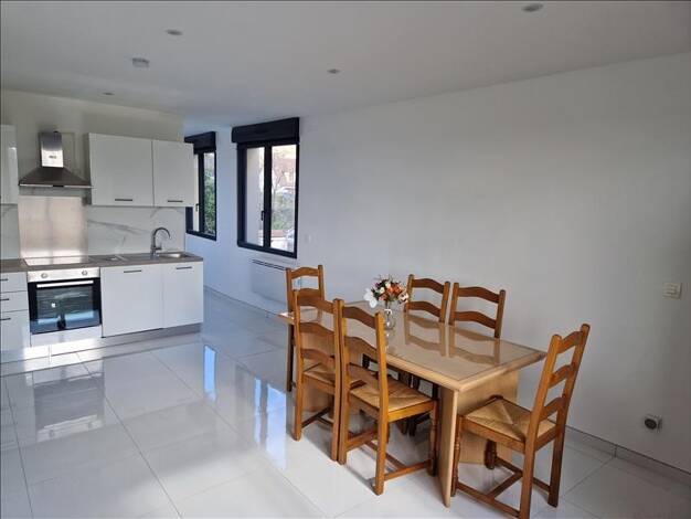 Duplex à louer 1 105 € 3 pièces 2 chambres 64 m² 1er étage Centre Gargenville 78440