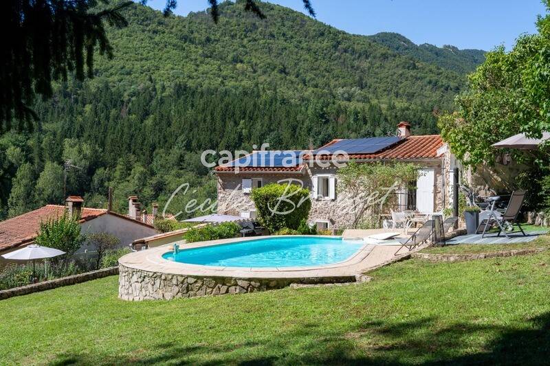 Maison à vendre, 140m², SAINT LAURENT DE CERDANS