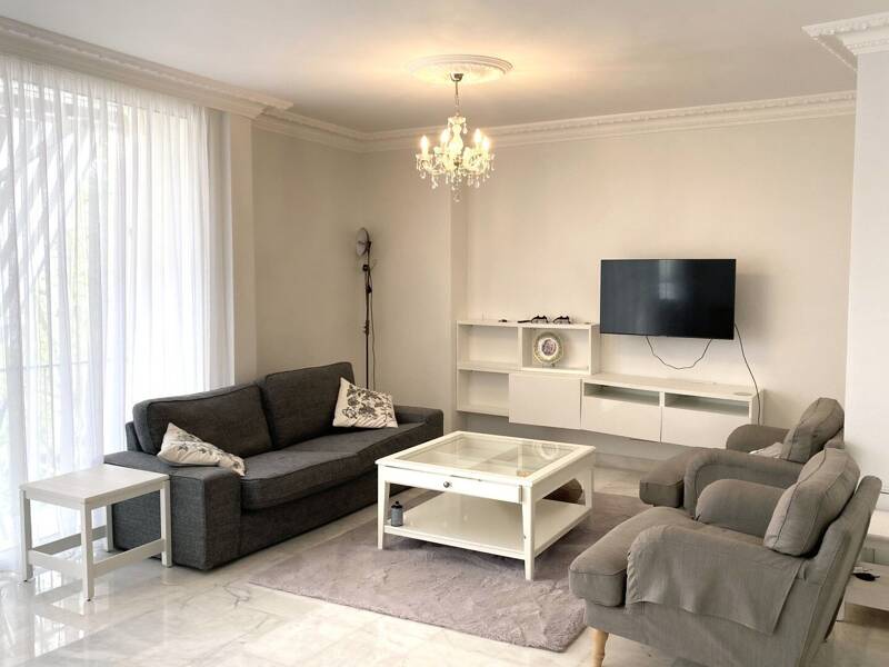 Maison à louer, 108m², PARIS 16E