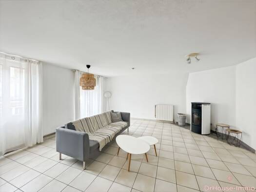Maison à vendre 335 000 € 7 pièces 6 chambres 300 m² 1 629 m² de terrain Bretenoux 46130