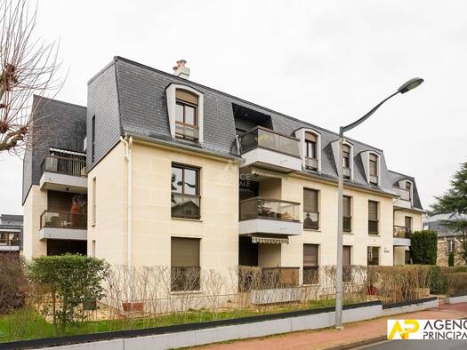 Appartement à vendre 650 000 € 4 pièces 2 chambres 89,14 m² RDC/2 Chateau Maisons-Laffitte 78600
