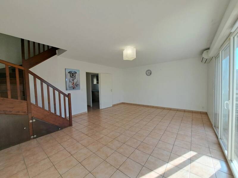 Maison à louer, 0m², MIOS