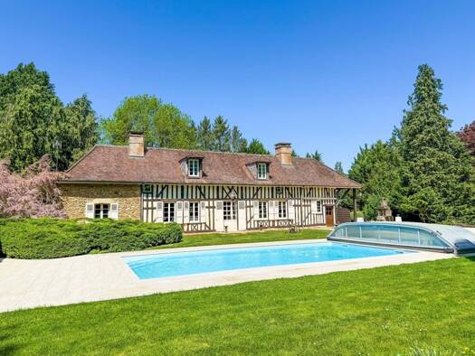Maison à vendre 599 550 € 8 pièces 5 chambres 270 m² 11 210 m² de terrain Lusigny-sur-Barse 10270