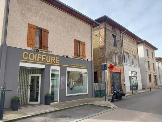 Maison à vendre 221 000 € 4 pièces 3 chambres 129,69 m² 430 m² de terrain Saint-Étienne-de-Saint-Geoirs 38590